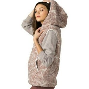 PrAna Polar Escape Dovetail Foliage Sherpa Hooded Vest NWT Women Size Medium